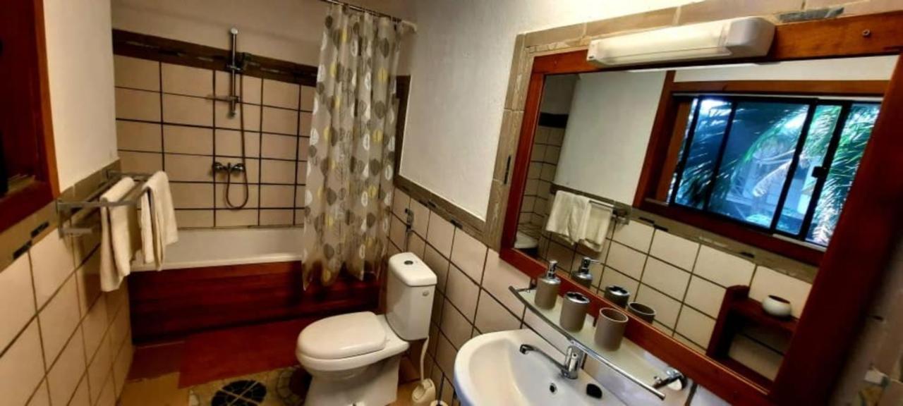 Boutique Hotel Pavillon Abidjan Esterno foto