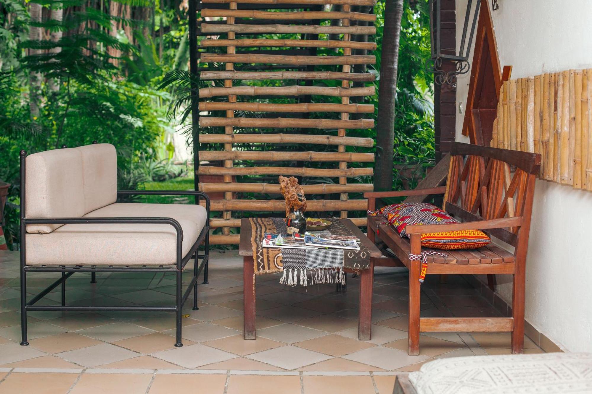 Boutique Hotel Pavillon Abidjan Esterno foto