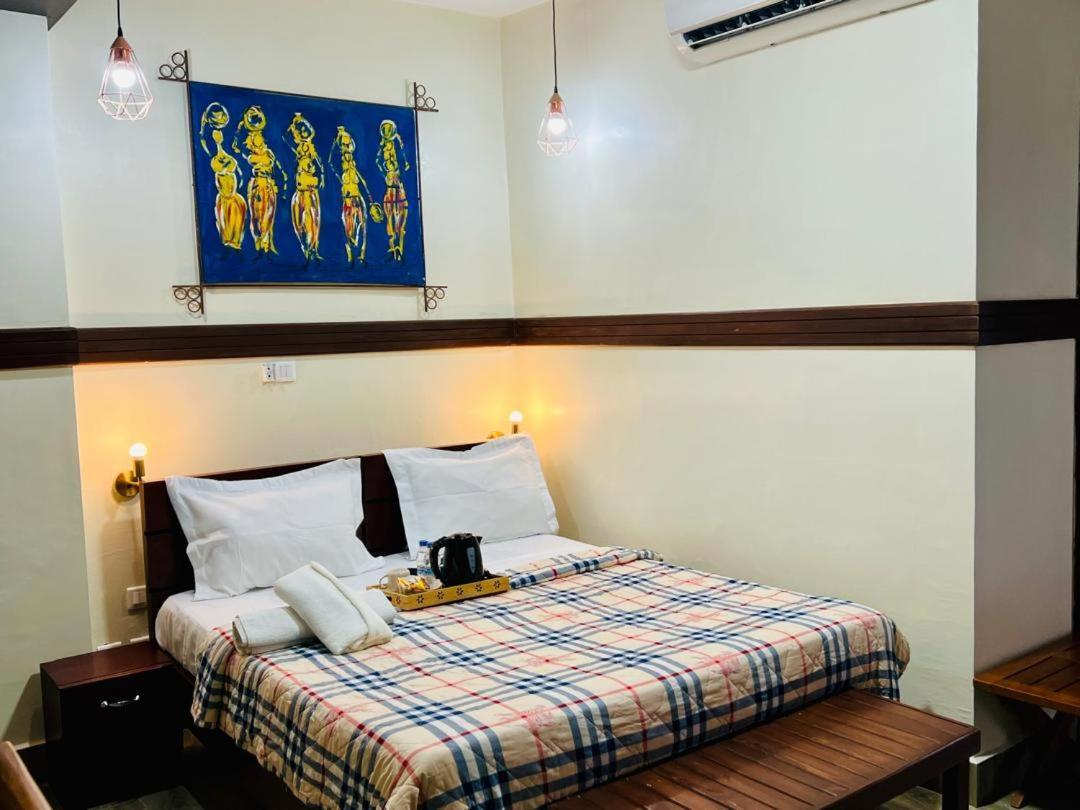 Boutique Hotel Pavillon Abidjan Esterno foto