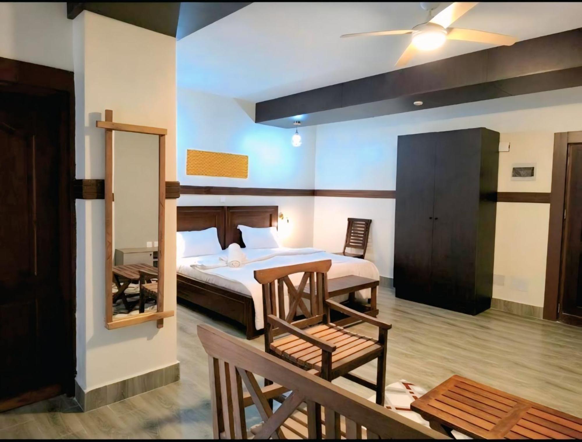 Boutique Hotel Pavillon Abidjan Esterno foto