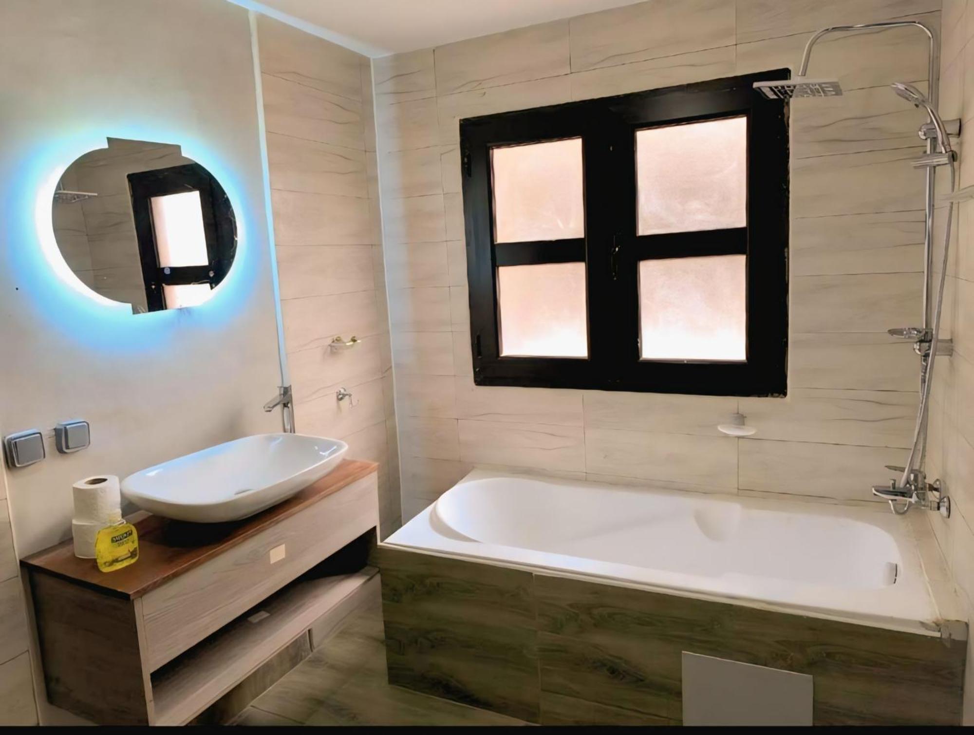 Boutique Hotel Pavillon Abidjan Esterno foto