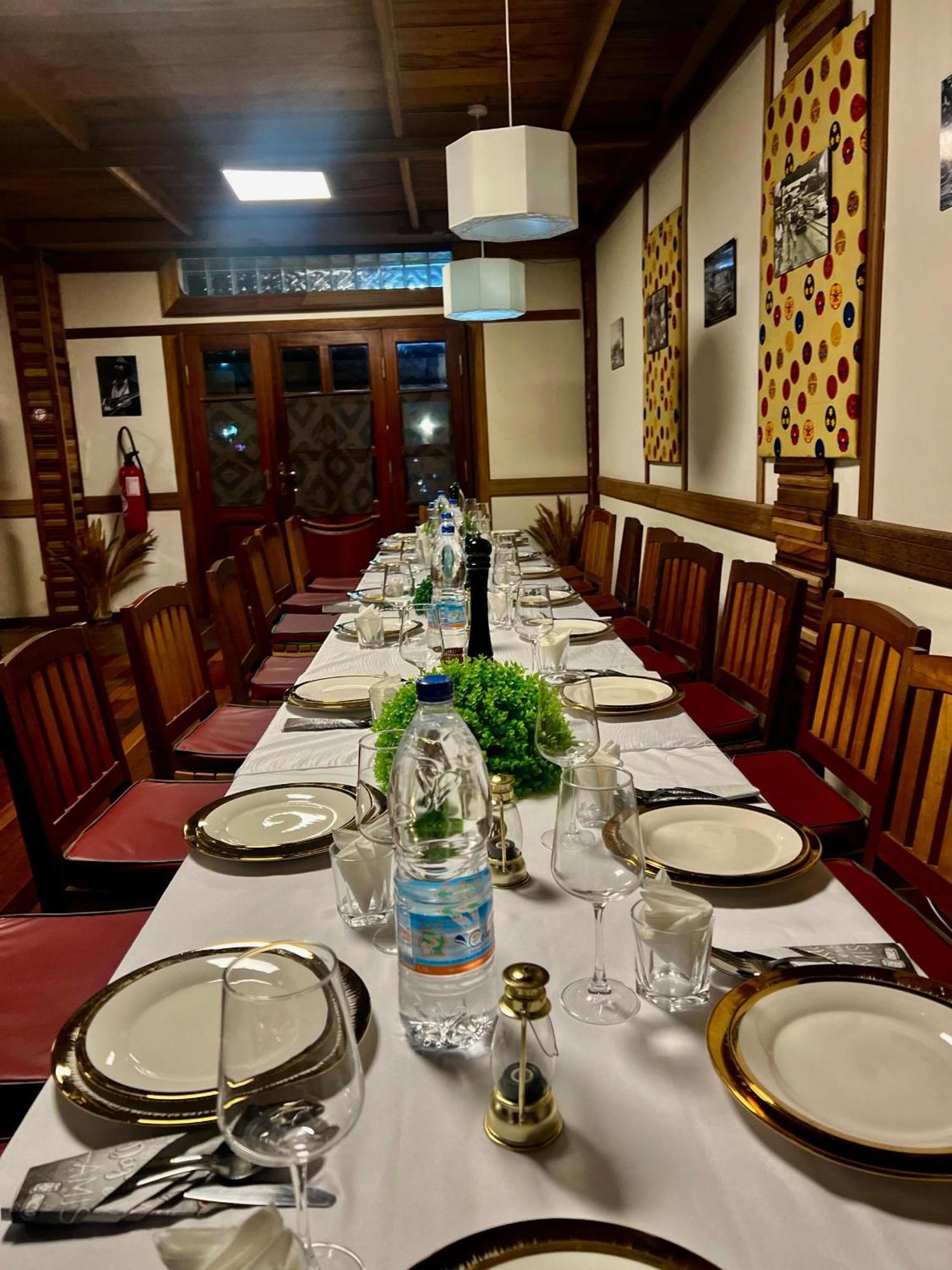 Boutique Hotel Pavillon Abidjan Esterno foto